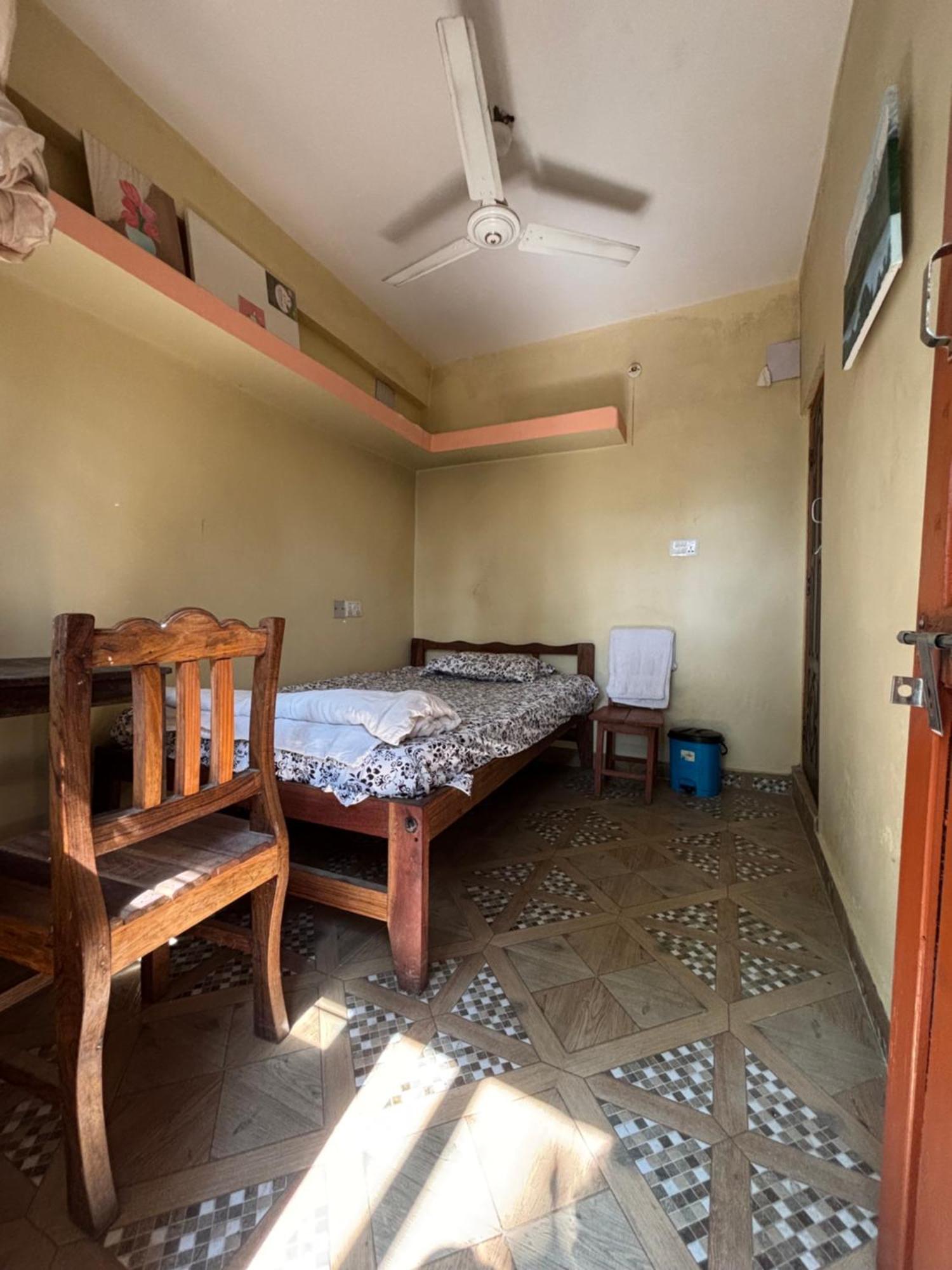 Dinesh House Bed & Breakfast Pokhara Luaran gambar